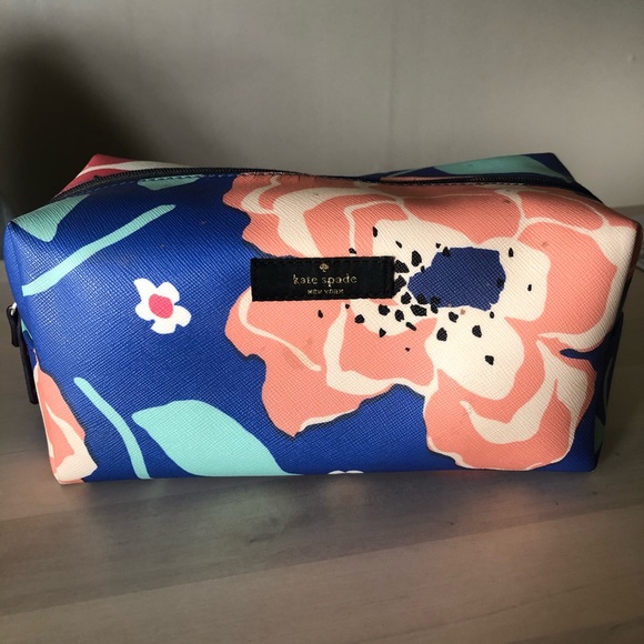 kate spade Handbags - Kate Spade Newbury Lane Cherry Floral Makeup Bag